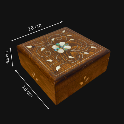 Handgefertigte Luxusbox aus Damaskus – Perlmutt & Samteleganz