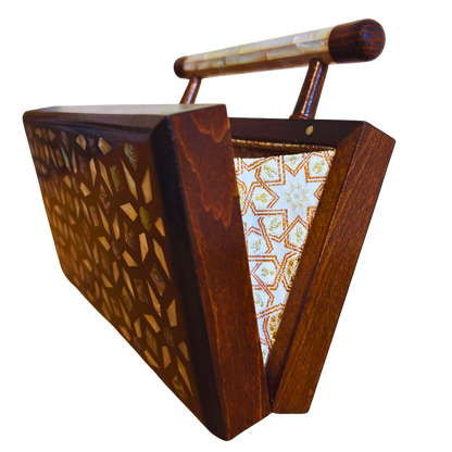 Zenobia – Clutch Damascena di Lusso in Noce con Intarsi in Madreperla e Interno in Broccato